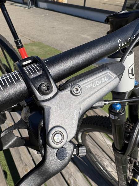 Vente de vélo tout suspendu cross country, cadre carbone modèle F PODIUM R de la marque Mondraker