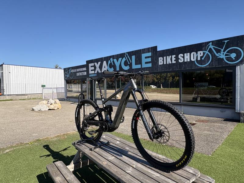 Vente vélo électrique tout suspendu SANTA CRUZ VALA Aluminium dans notre magasin EXACYCLE ARBENT dans la région de Bourg-en-Bresse